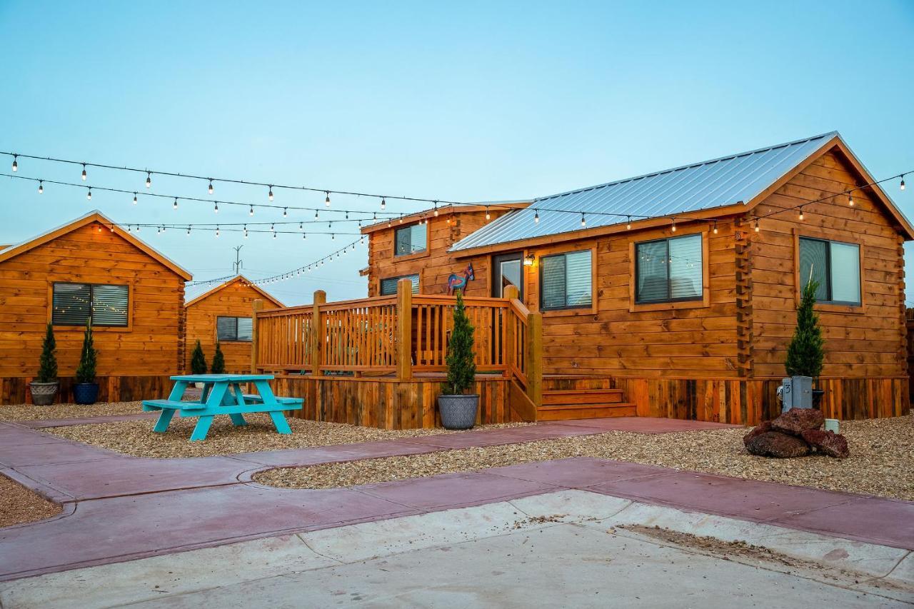 The Big Texan - Cabins And Wagons Amarillo Eksteriør bilde